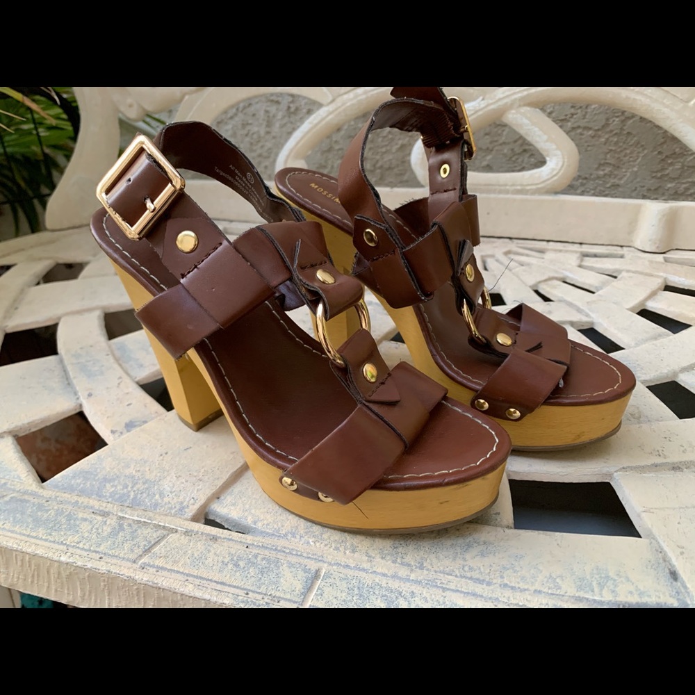 Brown Mossimo Heals